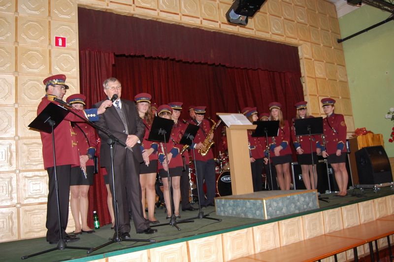 Orkiestra dęta Sobolów pod dyrekcją kapelmistrza Stanisława Chmielka